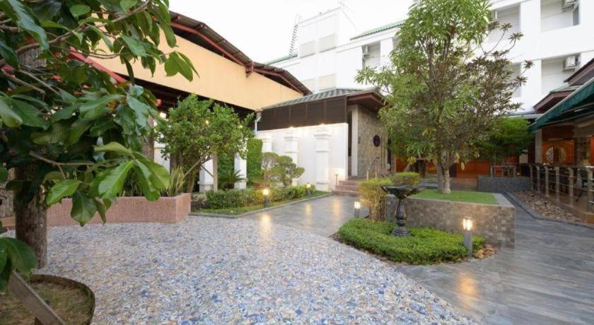 Nartsiri Hotel Ubon Ratchathani Exteriér fotografie